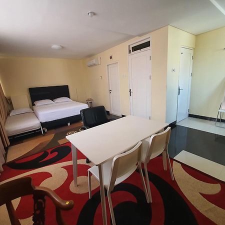 Multi 88 Syariah Hotel Jakarta Luaran gambar