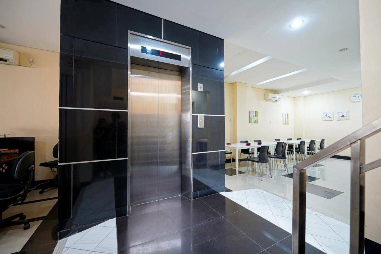 Multi 88 Syariah Hotel Jakarta Luaran gambar