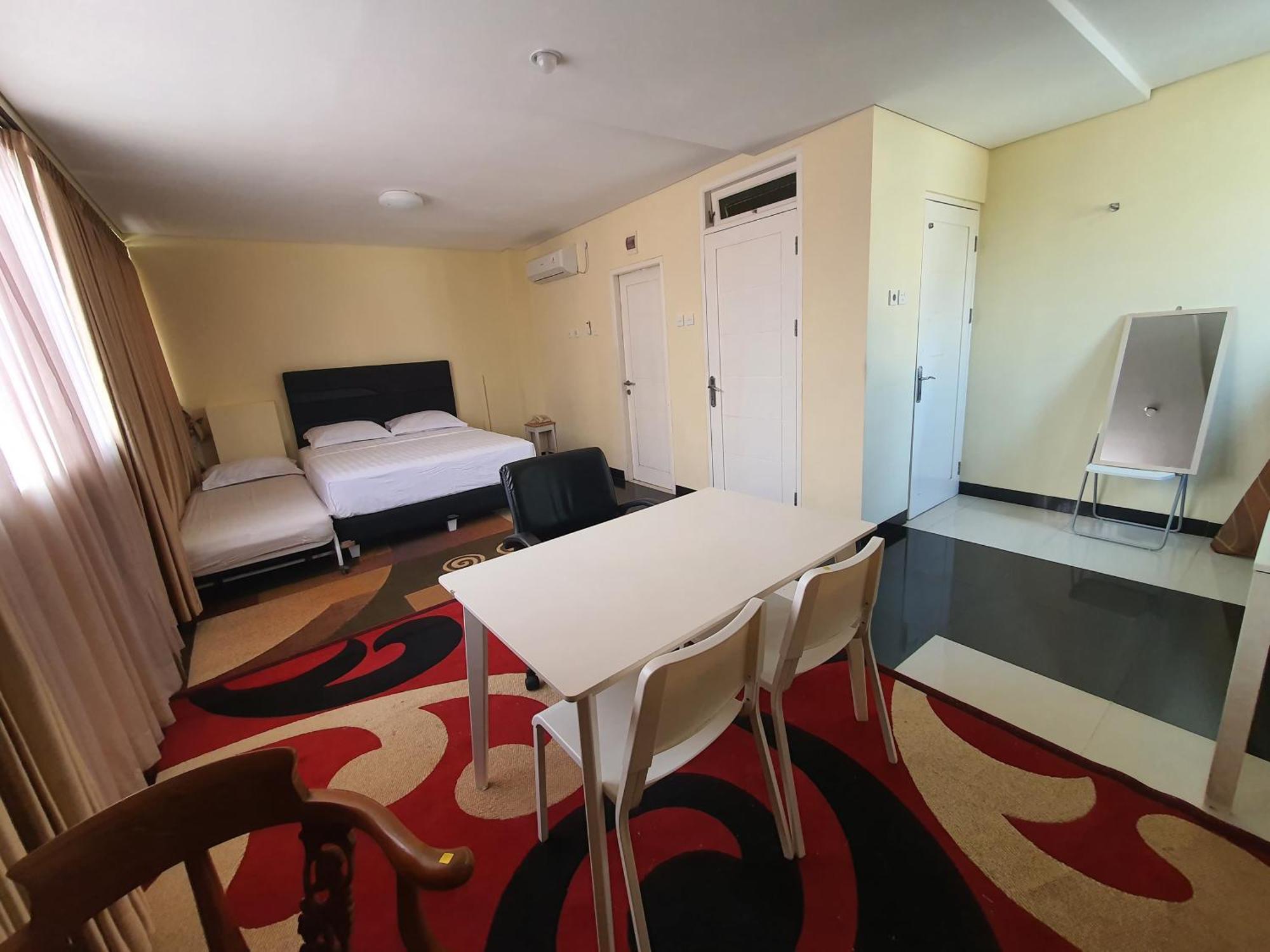 Multi 88 Syariah Hotel Jakarta Luaran gambar